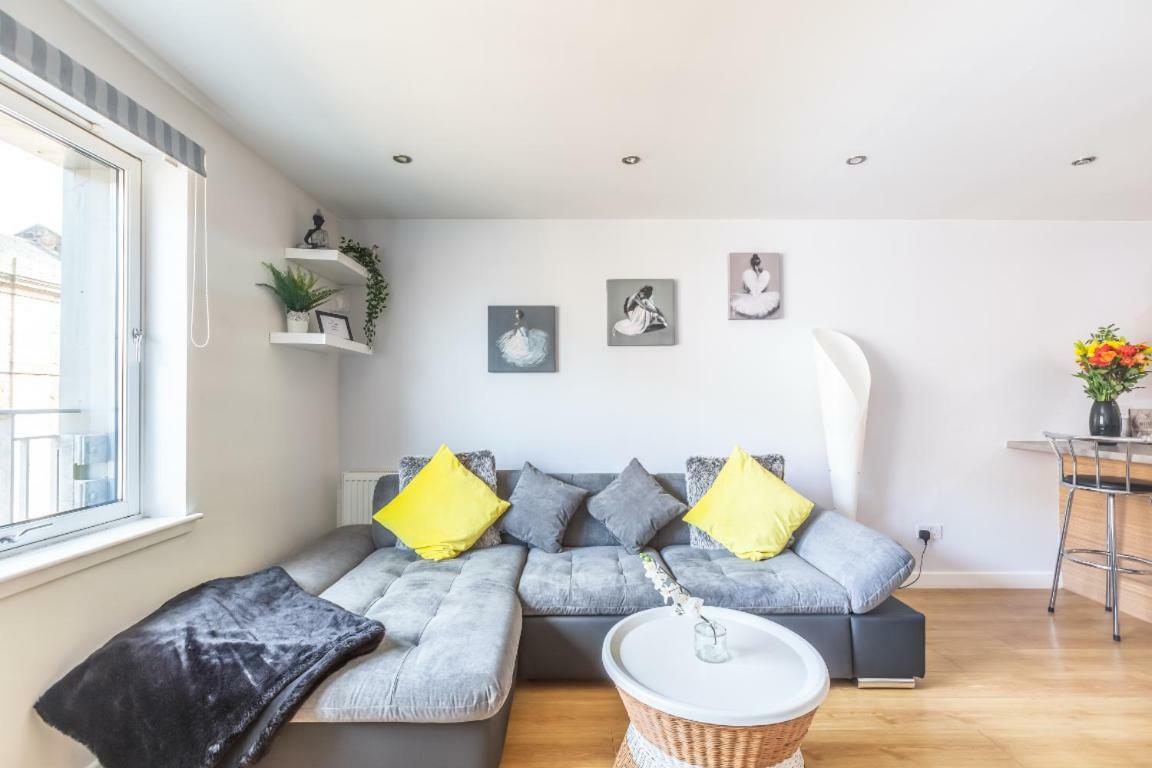 Cosy Apartment In Quiet City-Centre With Car Park — Photos 2
